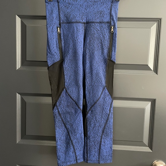 Lululemon Rush Hour 21" Crop 4 - Picture 2 of 6